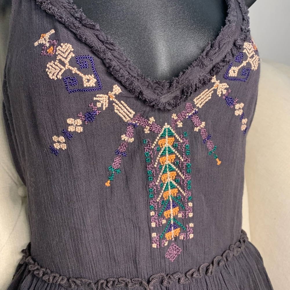 Free people - Ruffle Hem Embroidered Tank - Picture 2 of 3
